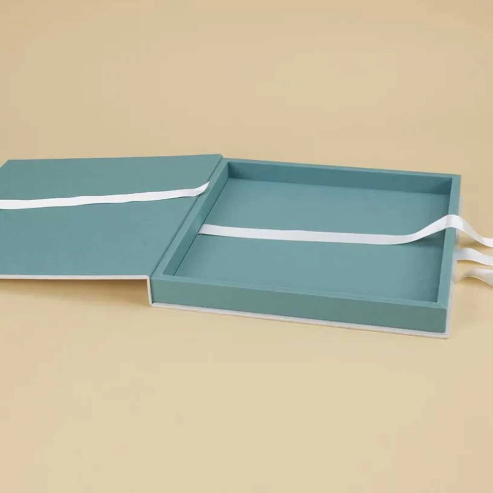 Caja Old London con material-material 30x30 cm